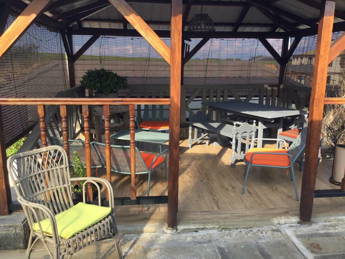 Aurelia Lodge - Apartment With Terrace Souillac 외부 사진